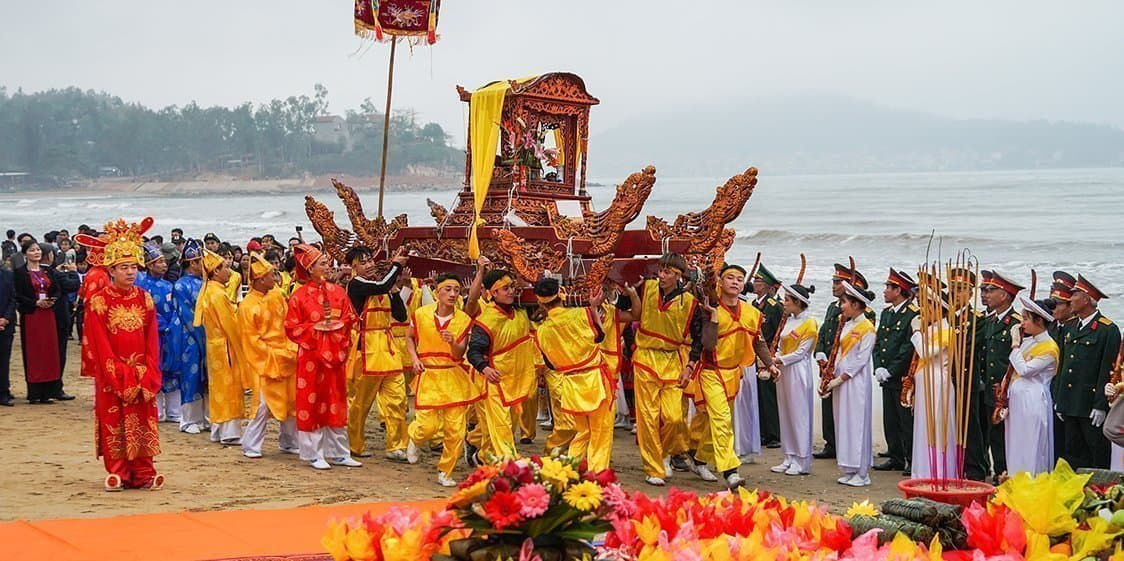 Lễ hội Đền Cờn đầu xuân