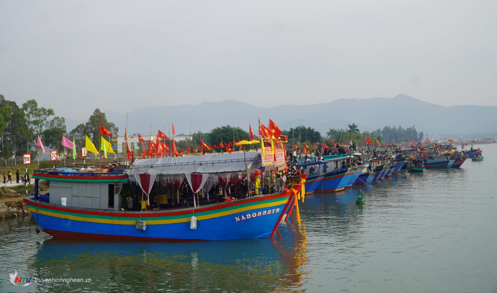 le-hoi-cau-ngu-bien-quynh