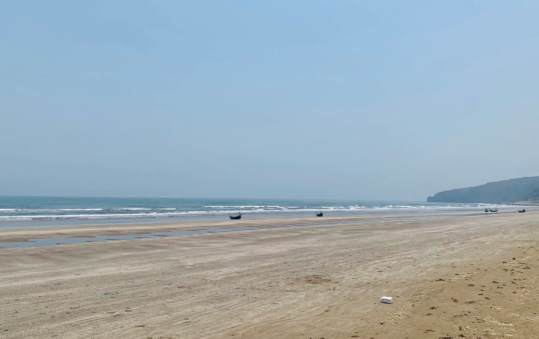 Bãi biển quỳnh bảng
