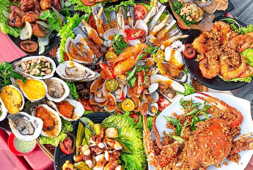 Mâm hải sản ở biển Quỳnh - Nghệ An